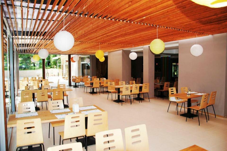 Green Park Hotel Zlatni pjasătsi Eksteriør bilde