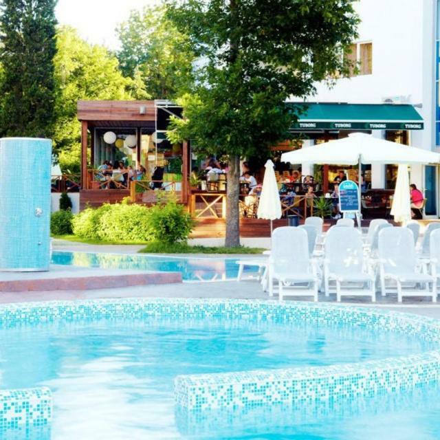 Green Park Hotel Zlatni pjasătsi Eksteriør bilde